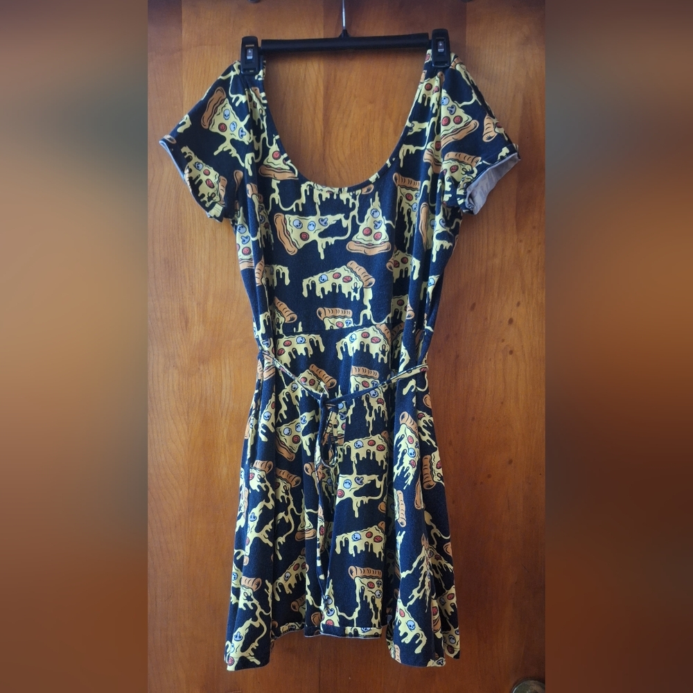 Sourpuss pizza dress large